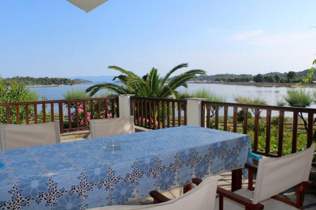 Apartment Lila Vourvourou