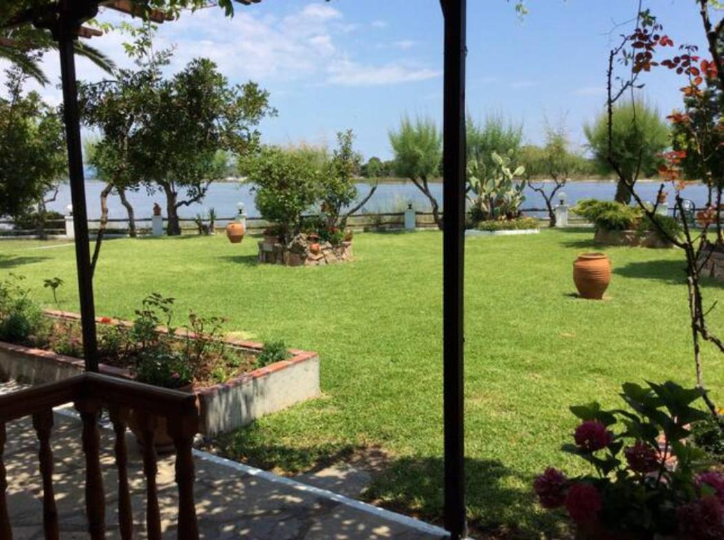 Apartment Lila Vourvourou